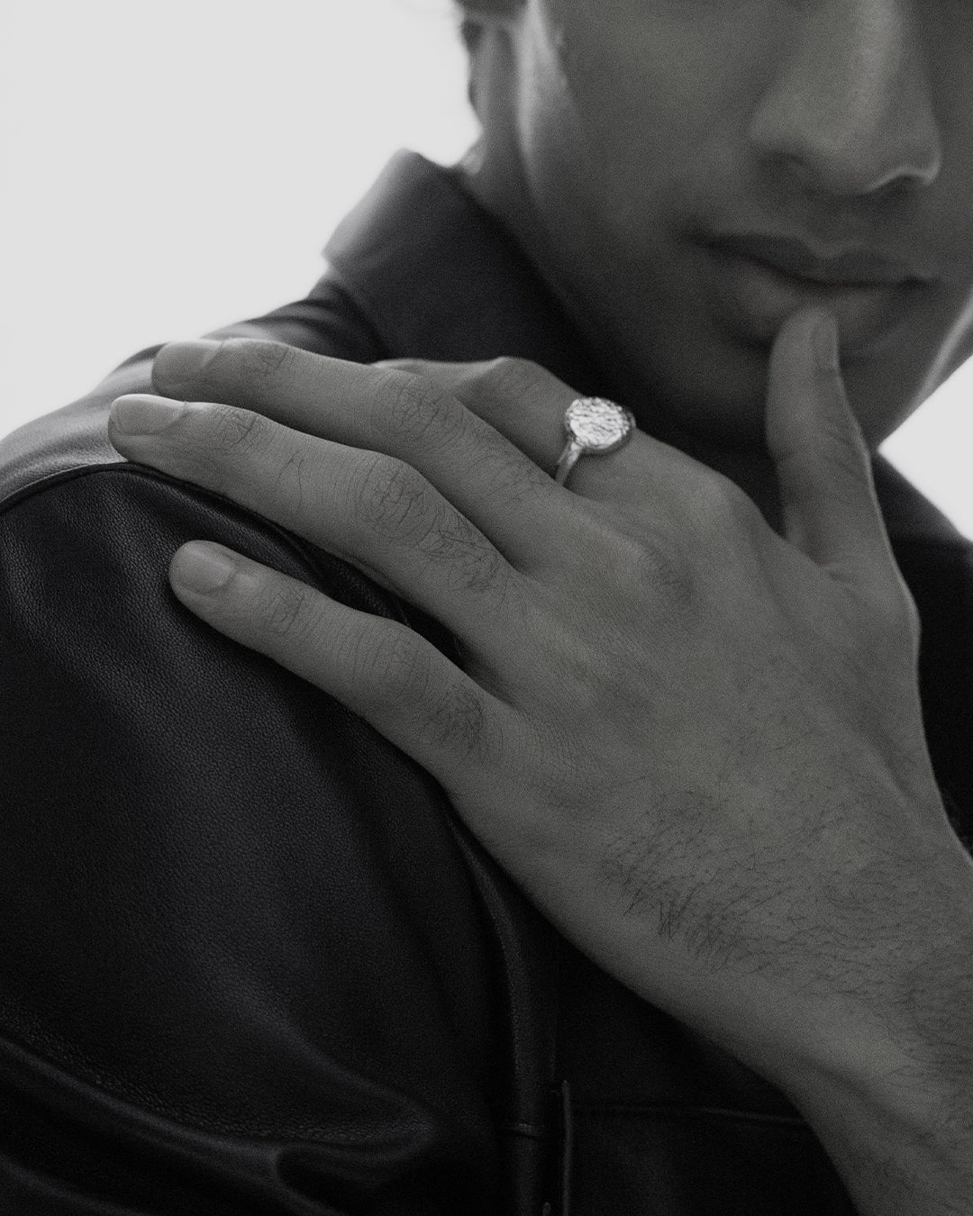 Uneven - Ring